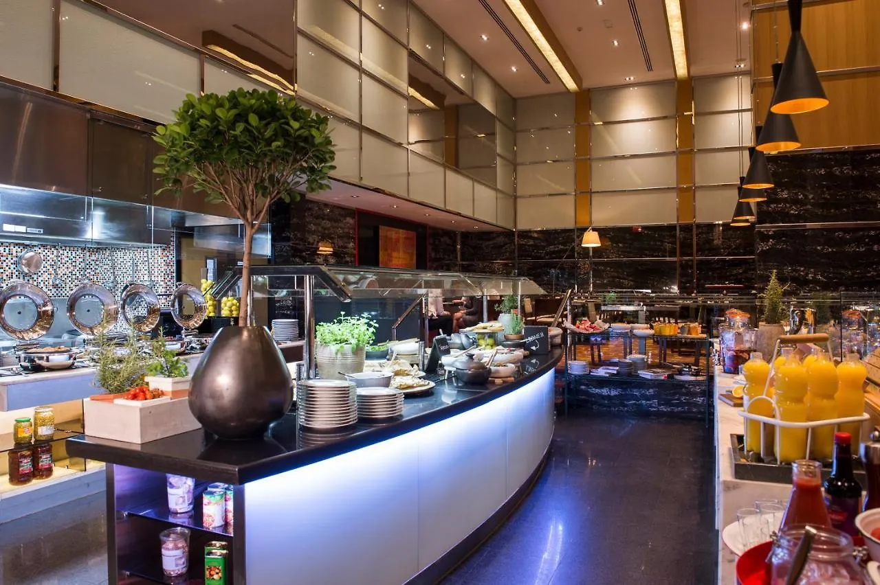 Radisson Blu Hotel, Dubai Media City 4*,