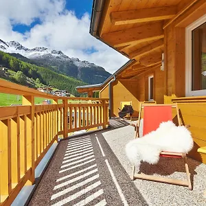 Apartment Alpendiamond In & Bike Out 200, 400 & Penthouse 600