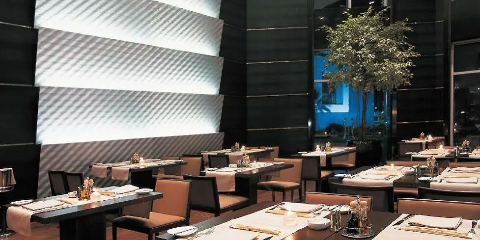 Radisson Blu Hotel, Dubai Media City Hotel